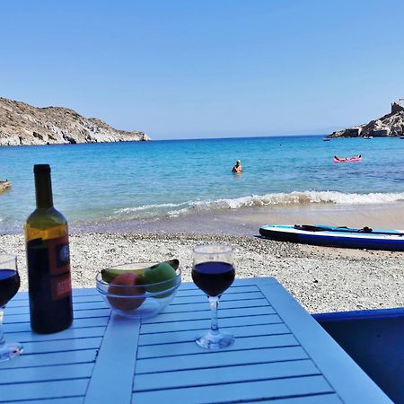Firopotamos Blue Mare Apartments On The Beach חדר תמונה