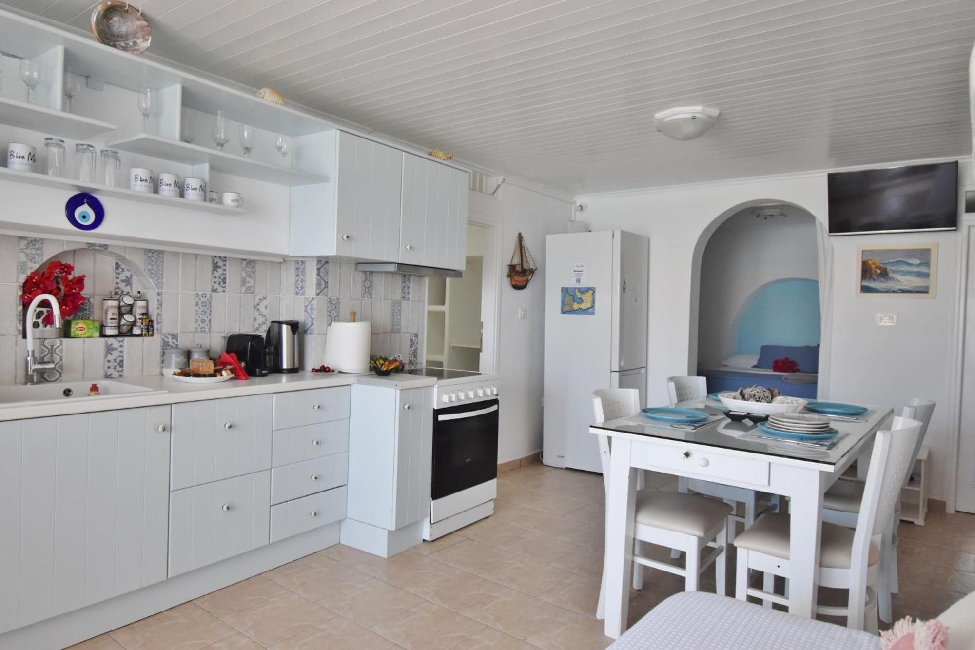 Firopotamos Blue Mare Apartments On The Beach חדר תמונה