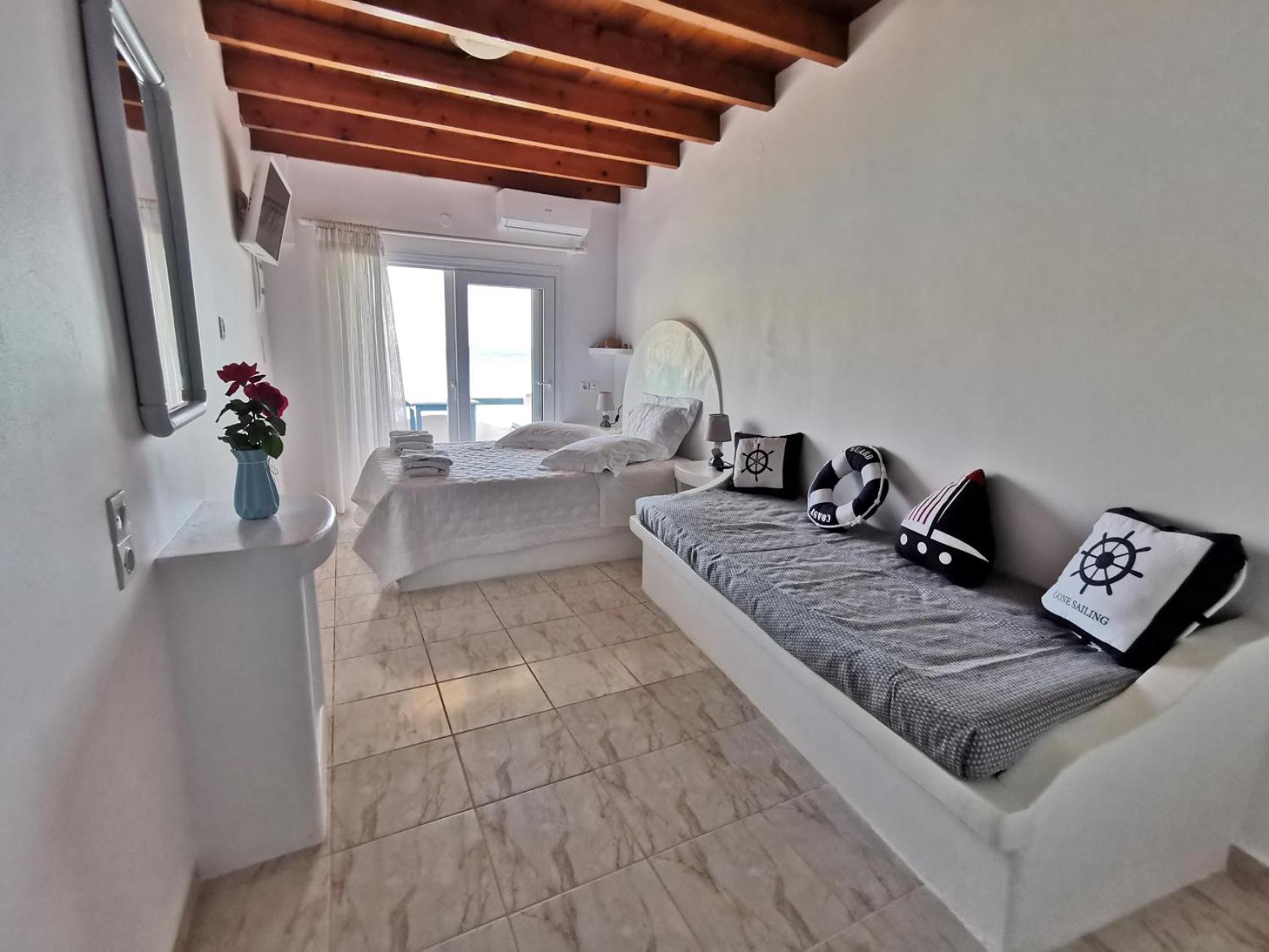 Firopotamos Blue Mare Apartments On The Beach חדר תמונה