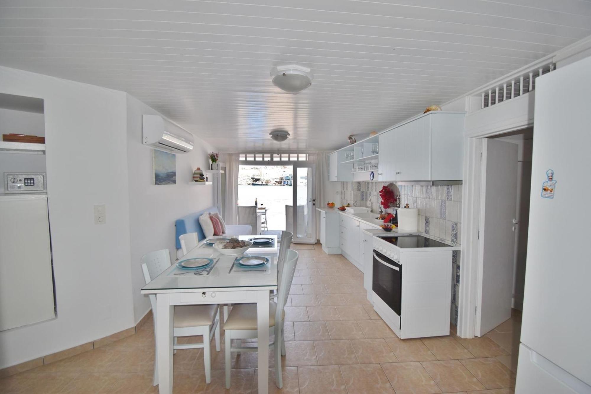 Firopotamos Blue Mare Apartments On The Beach חדר תמונה