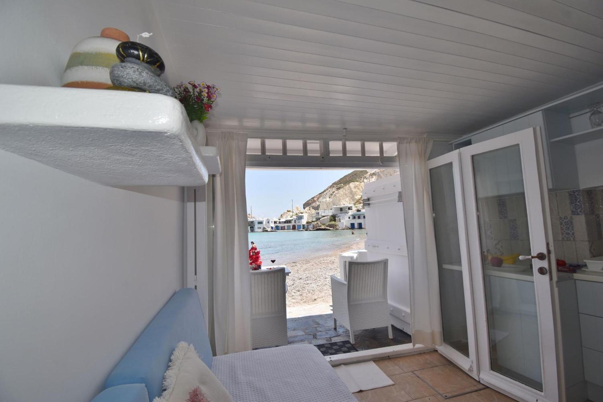 Firopotamos Blue Mare Apartments On The Beach חדר תמונה