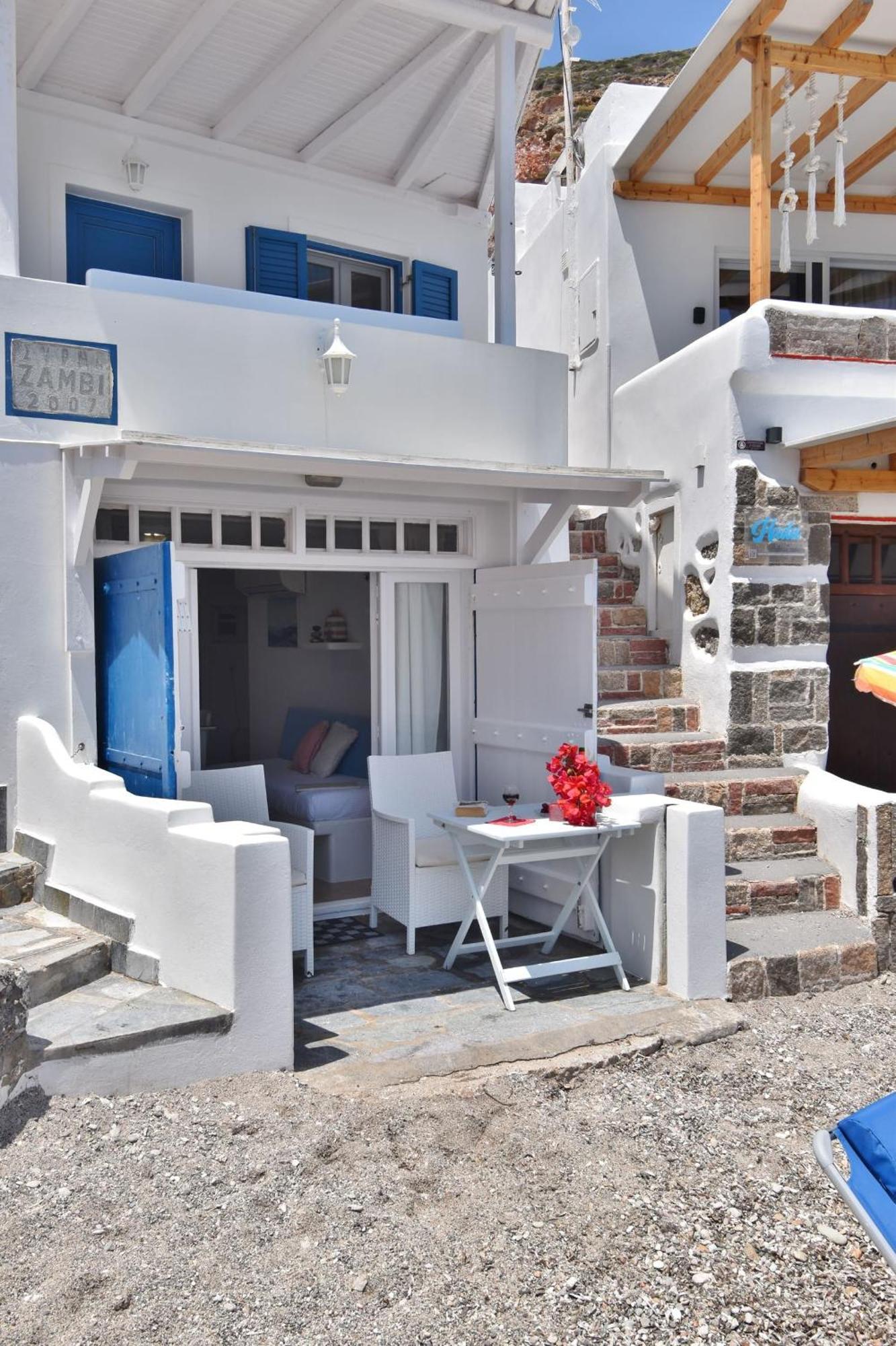 Firopotamos Blue Mare Apartments On The Beach חדר תמונה
